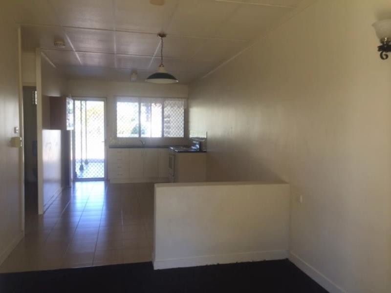 4/395 Perrier Avenue, Frenchville QLD 4701
